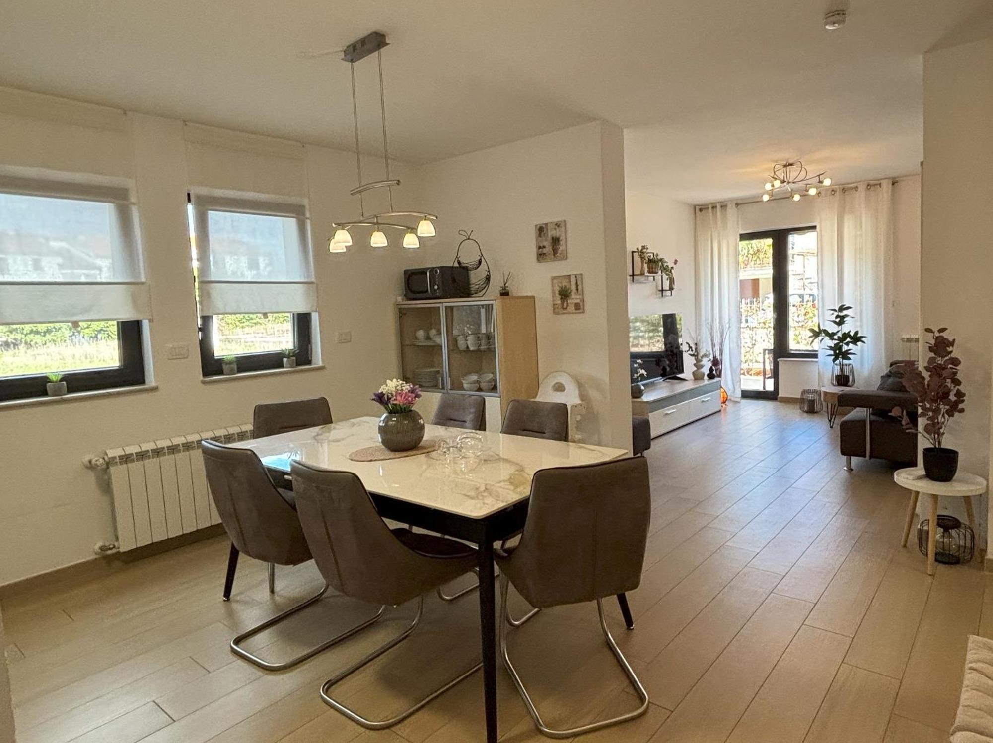 Punta Mary House With Apartment Umag Exterior photo